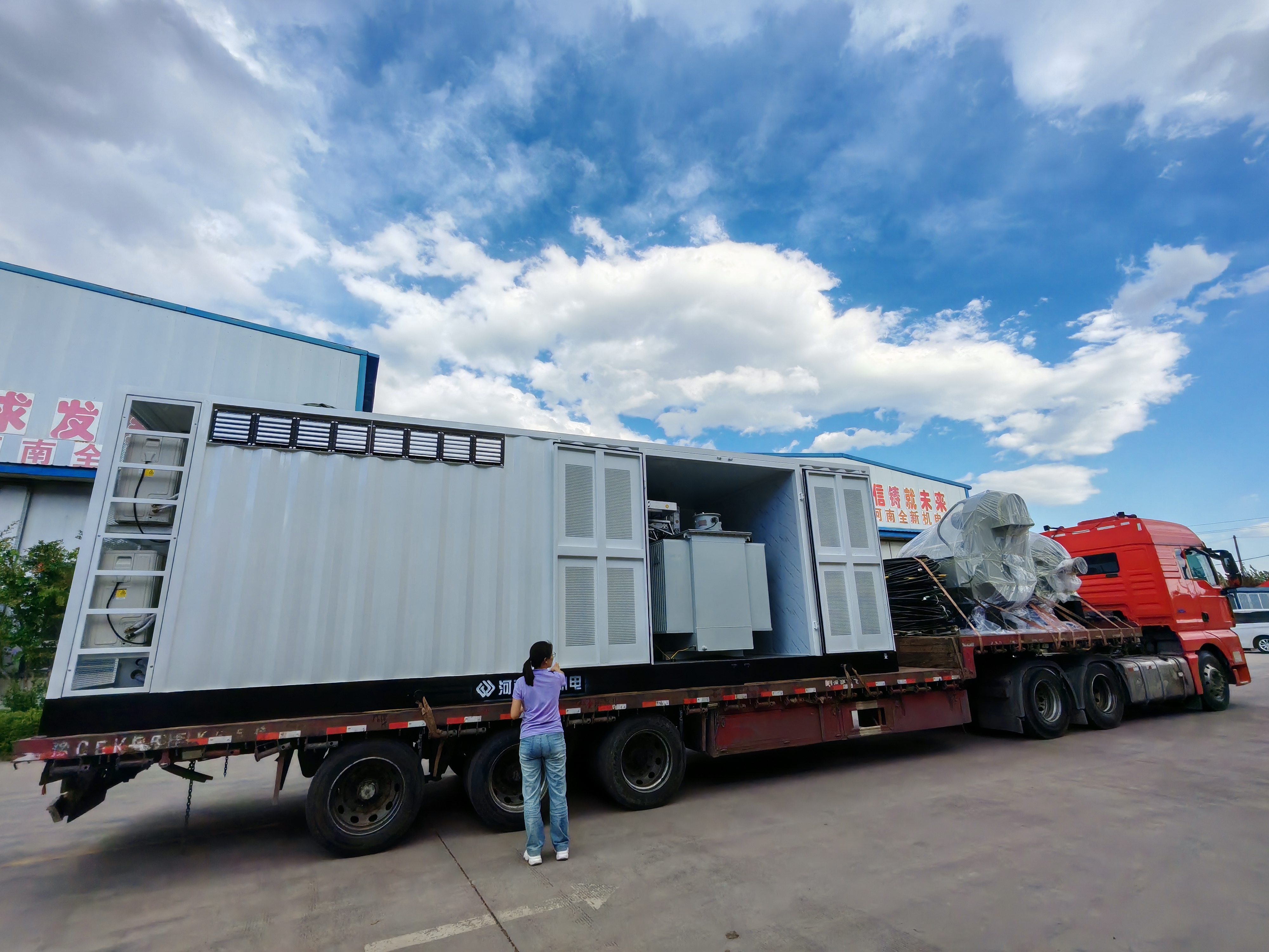 3150kva箱變配2台1200kw/660v正壓防爆電機發貨新疆